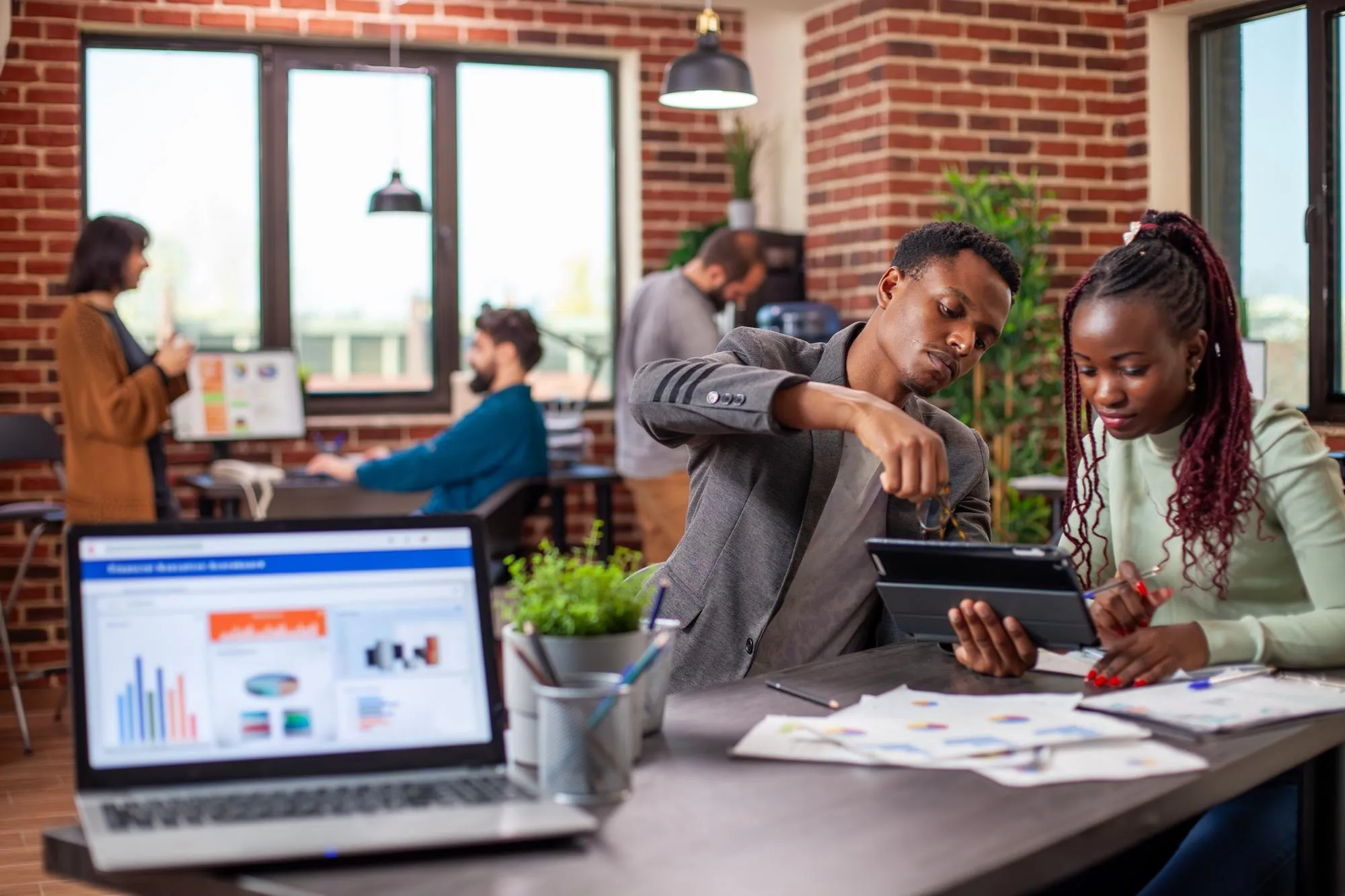 Social and paid campaigns, audience testing and retargeting.
